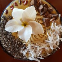 Mango and banana smoothie bowl at Luca Loko in San Juan Siquijor
