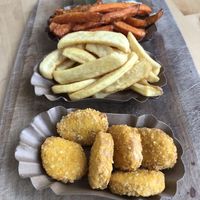 Süßkartoffelpommes - Pommes - Nuggets  at Swing Kitchen - Währinger Straße in Vienna