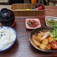 Platter with tofu at Ippuku Tea House in York