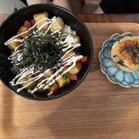 Teriyaki Tofu Mayo Donburi Bowl with Miso Mushroom Yaki Onigiri at Ippuku Tea House in York