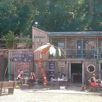 Green cafe at Rockaway Cafe in Temple Cloud