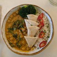 Chickpea curry at Nicolau Lisboa in Lisbon