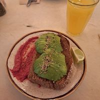 Avocadotoast at Nicolau Lisboa in Lisbon