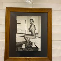 Quadro na casa de banho :) at Nicolau Lisboa in Lisbon