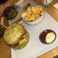 Pesto Bun with Nordic patty & steakhouse fries  at H&K's - Vlaamsesteenweg in Brussels