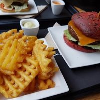 vegan burger and waffles fries at H&K's - Vlaamsesteenweg in Brussels