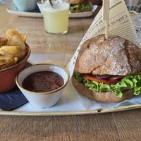  at Pims Burger in Bolzano