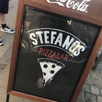 4 vegan pizzas with plantbased meat and cheese  at Stefanos Pizzabar in Copenhagen