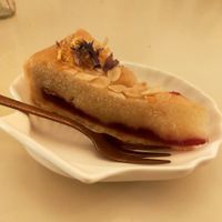 Cake almond cherry at Miss Nice Banana in Gouda