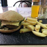 Rustic burger at Rustic Fusion in Madrid