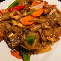 Pad kee mau at Lemongrass Asian Cuisine in Hemet