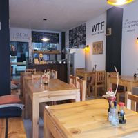 Inside at Zumo Food & Drink in Banos