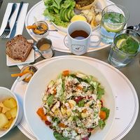 Detox salad and (non vegan) quiche   at Elk Bakery in Verona