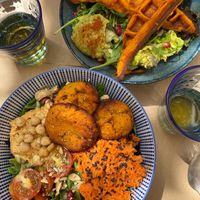 Mezze salad with sweet potato falafel 🍠🧆 and sweet potato waffles 🍠🧇 at Riz Riz - Marais in Paris