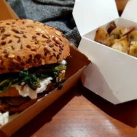 Menu Deal. Burger and Potatoes at Veg&Veg in Rome