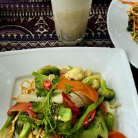 Fried ramen and veggies at Phong Nha Vegan in Phong Nha