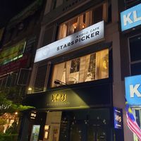 Shop at Stars Picker Audio Cafe in Petaling Jaya