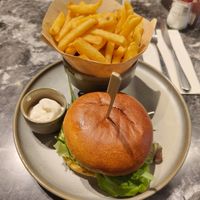  at Ellis Gourmet Burger in Brussels