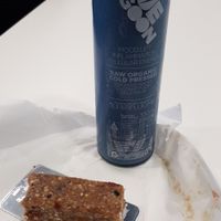 Blue lagoon and a granola bar at Superfluid in Fitzroy