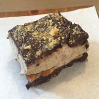 Snicker pie at Adhana in Santiago
