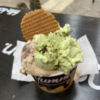 Kinder Bueno y Earl Grey   at Yummy Helados in Malaga
