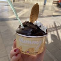 Dark Chocolate and Stracciatella    at Yummy Helados in Malaga