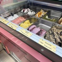 Nice selection of vegan ice creams #Veganuary at Yummy Helados in Malaga