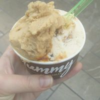 coffee and snickers at Yummy Helados in Malaga