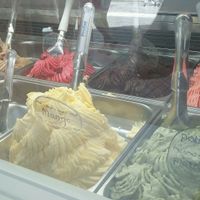 look at these delicious flavours! at Yummy Helados in Malaga
