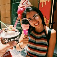 Strawberry and dark chocolte for me and pear with ginger and almond with crocanty for my partner! at Yummy Helados in Malaga