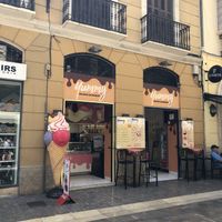 Store front at Yummy Helados in Malaga