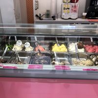 All the vegan flavours at Yummy Helados in Malaga