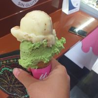 Matcha tee and cookie & vanilla at Yummy Helados in Malaga