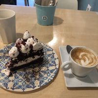 Red velvet cake and oat cortado at Plan Bakery Cafe in Tenerife