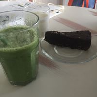 Smoothie and cake  at Soul Food by Smsom in Podgorica