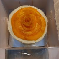 Mango vanilla cake at Delicielo in Makati