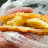 Yellow bean sesame ball at Delisnacks 德利食 - MacPherson in East Singapore