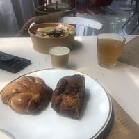 cinnamon roll, banana bread, sisa II (salad with tempeh) at Kucha in Ljubljana