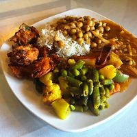 Lunch buffet items at Everest Cuisine in Worthington