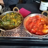 Vegan chicken saag and Kashmiri vegan chicken at Kohinoor van India in Groningen