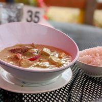 Green curry w/tofu at The Happy Elephant in Manzanita