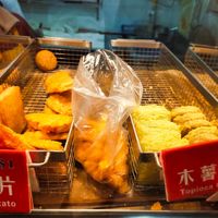 Fried sweet potato at Delisnacks 德利食 - Eunos Market in East Singapore