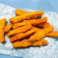 Fried sweet potato fries at Delisnacks 德利食 - Eunos Market in East Singapore