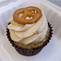Salted caramel cupcake at The Glasvegan in Glasgow