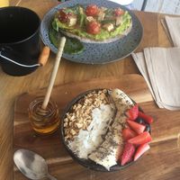 açai bowl & avo toast at 7th Heaven in Sutherland