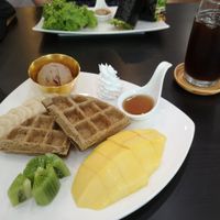 Waffles and raw nori wrap & organic iced Americano at Raw Vega in Bangkok