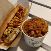 hotdog, mac n chez side at Indy's Vegan Kitchen in Swindon