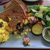 The scrambled tofu at Bez Lukru in Wroclaw