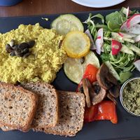 Magiczny talerz z tofucznica i nie tylko   at Bez Lukru in Wroclaw