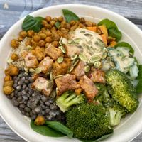 Tempeh bowl at SLA - Catharijne in Utrecht